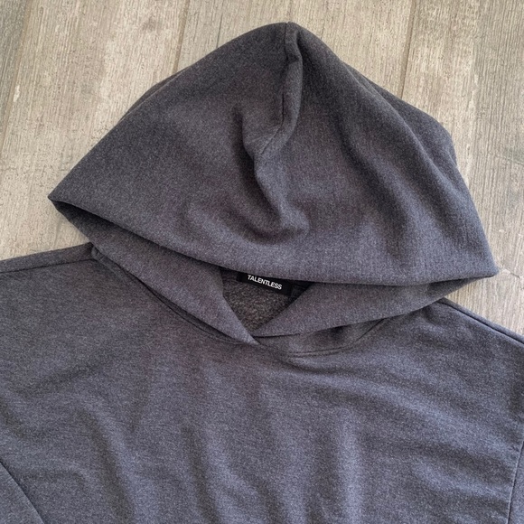 🔥🔥TALENTLESS - CROPPED HOODIE🔥🔥 - Picture 5 of 7